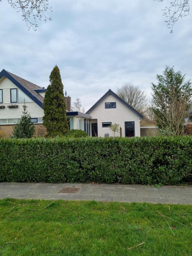 Logement De Garage Sneek Eksteriør billede