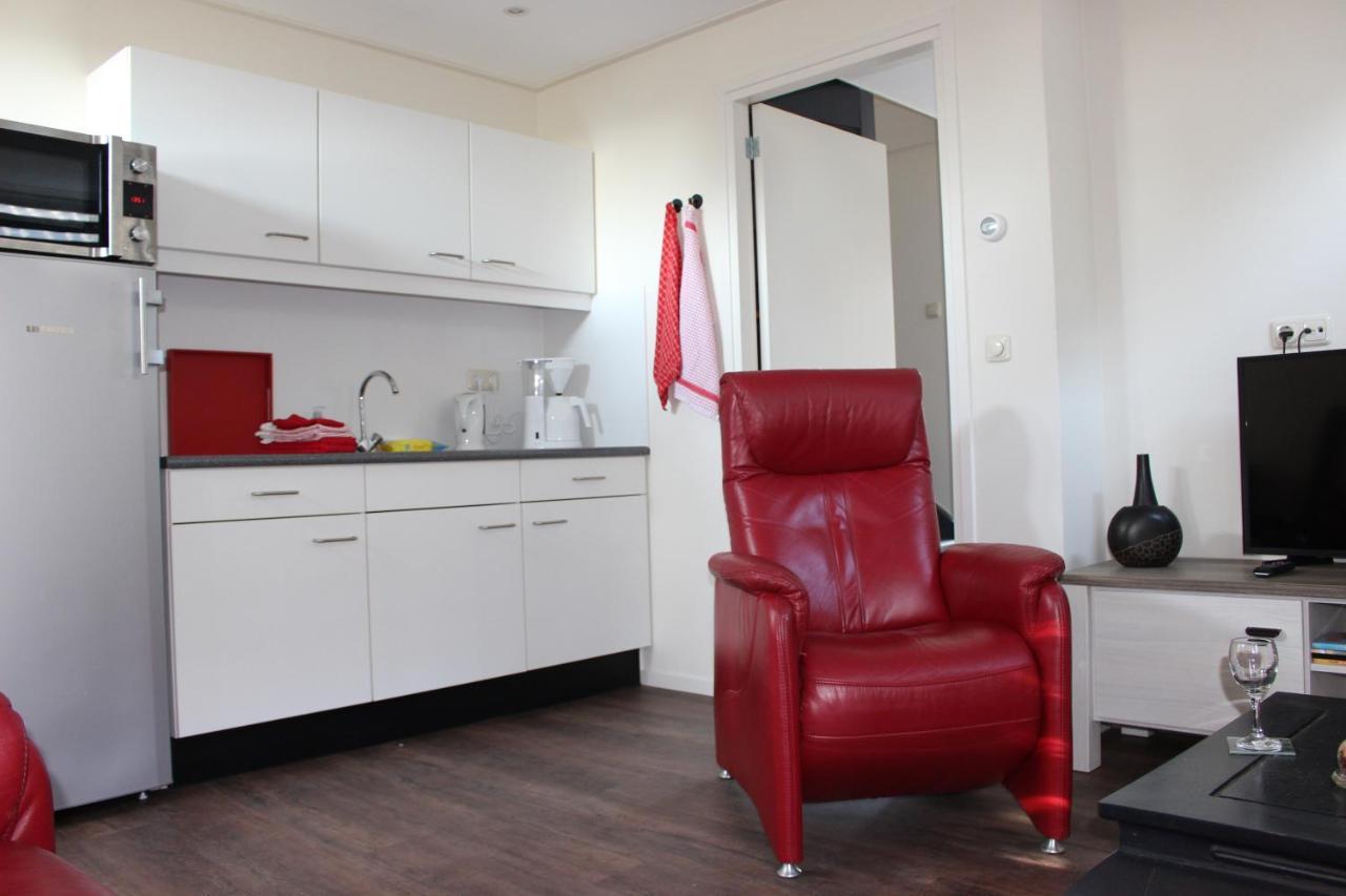 Logement De Garage Sneek Eksteriør billede