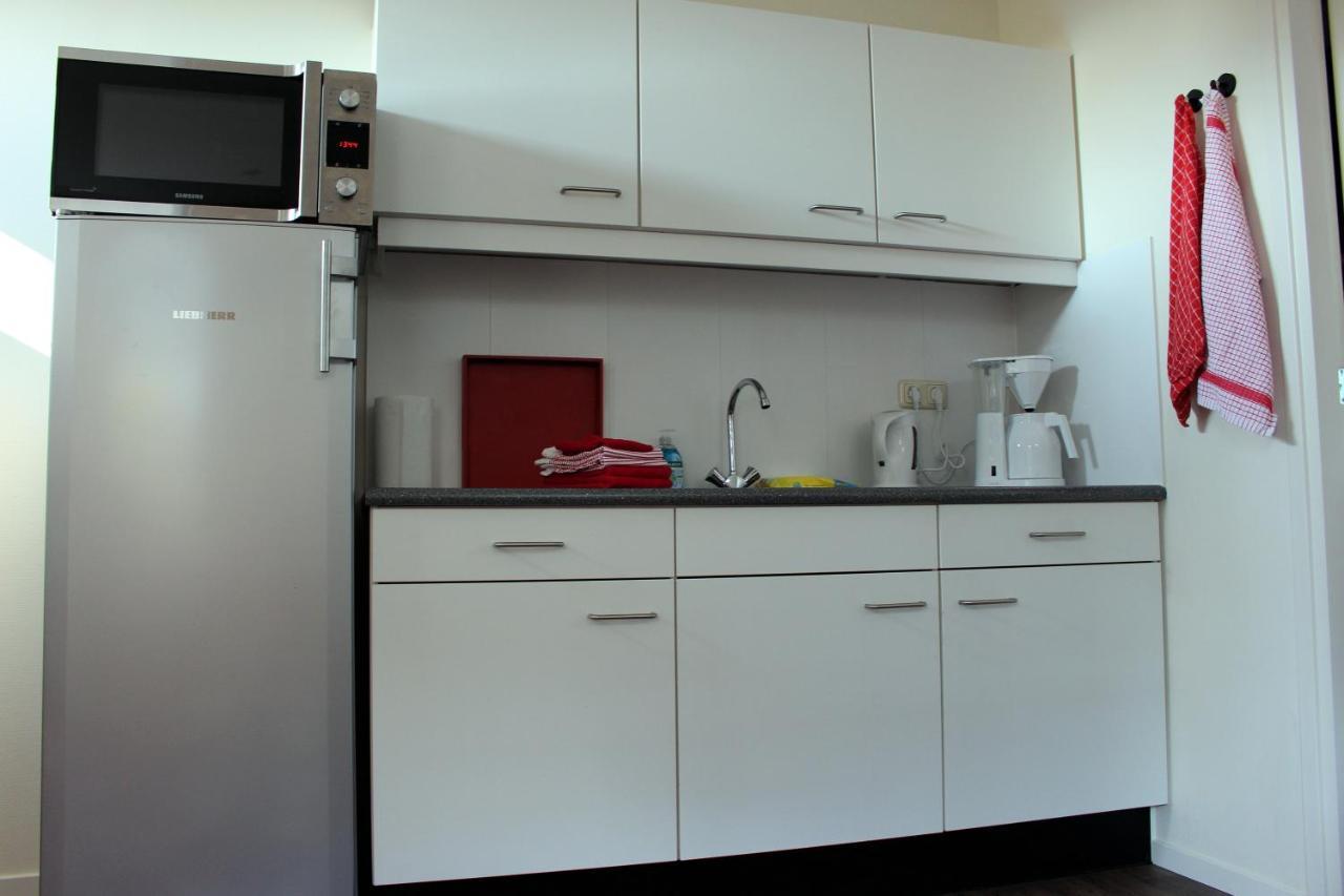 Logement De Garage Sneek Eksteriør billede