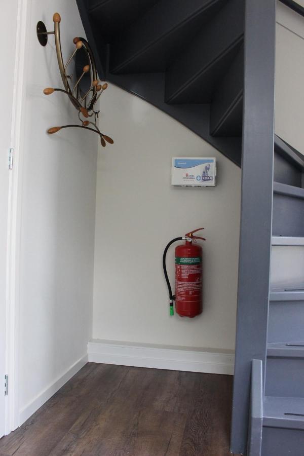 Logement De Garage Sneek Eksteriør billede