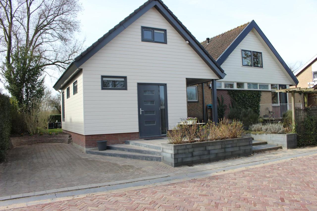 Logement De Garage Sneek Eksteriør billede