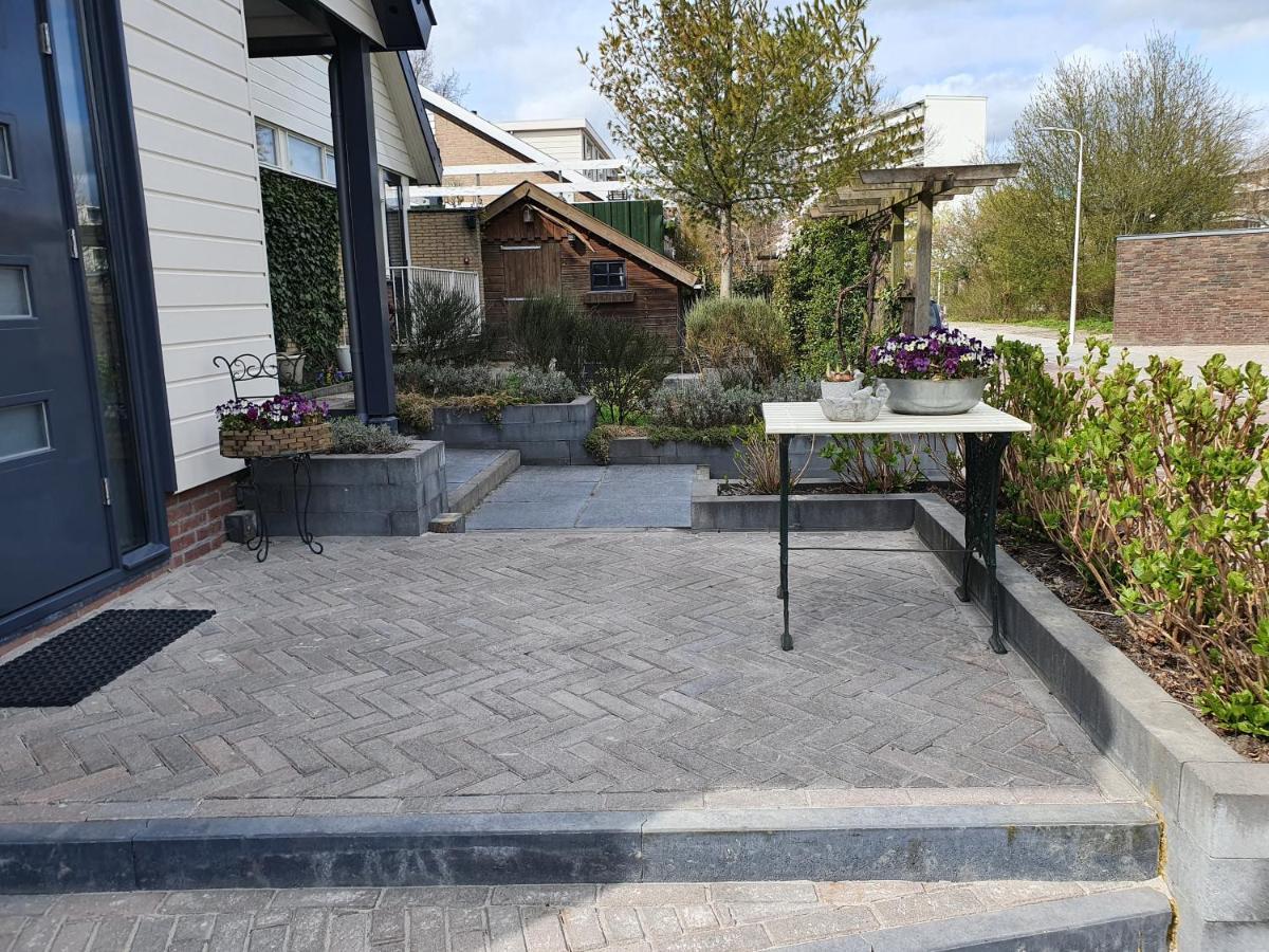 Logement De Garage Sneek Eksteriør billede